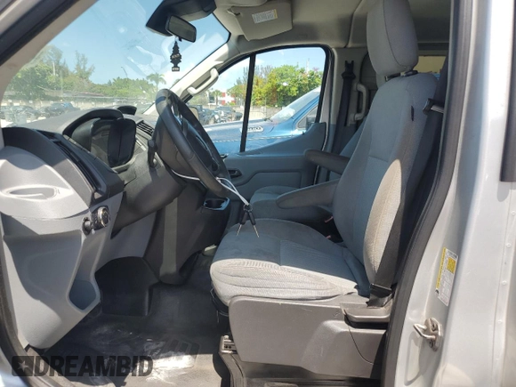 2016 Ford Transit XL z VIN 1FBZX2YM6GKB00757, wystawiony jako Copart lot #60397015 z przebiegiem 247 075 mil mil oraz Czysty tytuł • Clean title. Historia ofert i sprzedaży dostępna na DreamBid. Obrazek 7.