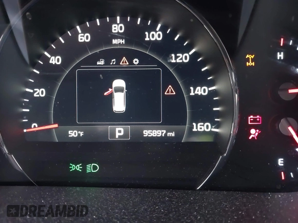2018 Kia Sorento LX V6 with VIN 5XYPGDA5XJG419416, listed as a IAAI auction lot 41650650 with 95,897 mi miles. Bid and sale history available at carsss.com. Image 15.