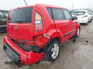 2011 Kia Soul + with VIN KNDJT2A25B7218551, listed as a IAAI auction lot 41521447 with 195,282 mi miles. Bid and sale history available at carsss.com. Image 4.