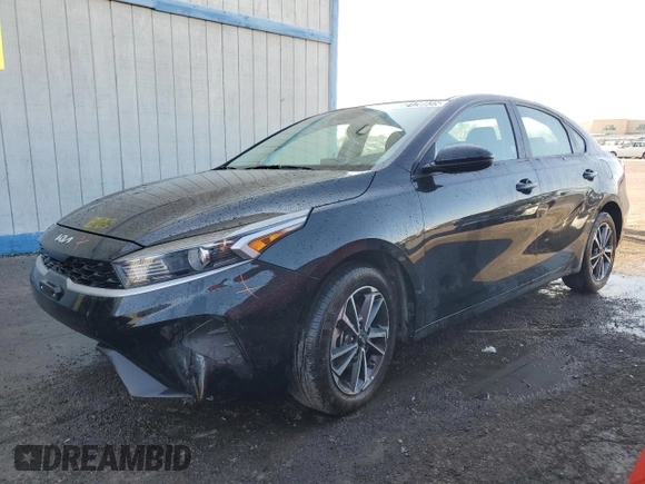 2024 Kia Forte LXS with VIN 3KPF24AD2RE768967, listed as a Copart auction lot 52128935 with 27,500 mi miles and Non Repairable. Bid and sale history available at carsss.com. Image 1.