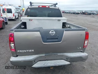 2008 Nissan Frontier SE z VIN 1N6AD07U78C403143, wystawiony jako IAAI lot #42211053 z przebiegiem 369 349 mil mil oraz . Historia ofert i sprzedaży dostępna na DreamBid. Obrazek 16.