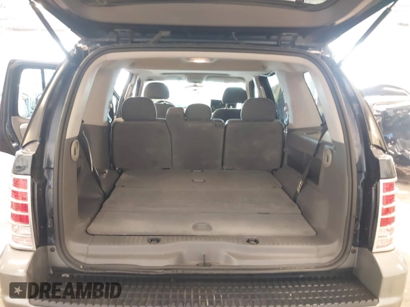 2003 Mercury Mountaineer Convenience z VIN 4M2ZU86W03UJ16828, wystawiony jako IAAI lot #41580919 z przebiegiem 148 968 mil mil oraz . Historia ofert i sprzedaży dostępna na DreamBid. Obrazek 17.