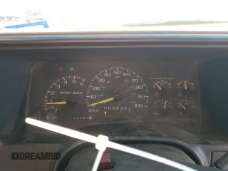 1997 GMC Yukon with VIN 1GKEK13R0VJ710179, listed as a Copart auction lot 81374234 with 186,257 mi miles and Salvage Title. Bid and sale history available at carsss.com. Image 9.