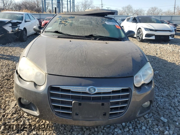 2005 Chrysler Sebring Limited with VIN 1C3EL65R25N662006, listed as a Copart auction lot 48552255 with 125,728 mi miles and Salvage Title. Bid and sale history available at DreamBid. Image 5.
