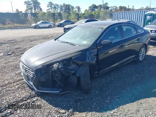2019 Hyundai Sonata SE with VIN 5NPE24AF8KH755123, listed as a IAAI auction lot 40611551 with Not Provided miles and . Bid and sale history available at carsss.com. Image 2.