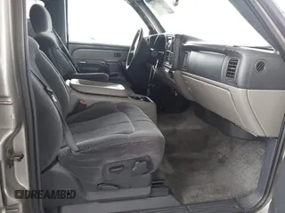 2002 Chevrolet Tahoe LS with VIN 1GNEC13T62R311933, listed as a IAAI auction lot 41895509 with 236,603 mi miles and . Bid and sale history available at DreamBid. Image 5.