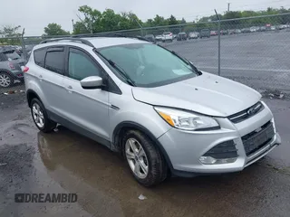 2013 Ford Escape SE z VIN 1FMCU9G94DUC52497, wystawiony jako IAAI lot #42352704 z przebiegiem 194 648 mil mil oraz . Historia ofert i sprzedaży dostępna na DreamBid. Obrazek 1.
