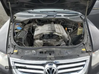 2008 Volkswagen Touareg V6 z VIN WVGBE77LX8D000610, wystawiony jako Copart lot #58434065 z przebiegiem 208 718 mil mil oraz Czysty tytuł • Clean title. Historia ofert i sprzedaży dostępna na DreamBid. Obrazek 12.