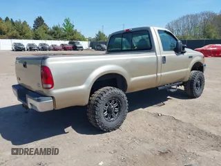 2001 Ford F-250 XL z VIN 1FTNF21L91EC17897, wystawiony jako IAAI lot #42216133 z przebiegiem 220 682 mil mil oraz . Historia ofert i sprzedaży dostępna na DreamBid. Obrazek 4.