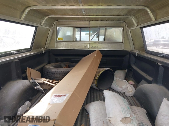 1998 Ford F-150 with VIN 1FTZF18WXWNA55197, listed as a IAAI auction lot 42710732 with 106,107 mi miles and . Bid and sale history available at DreamBid. Image 8.