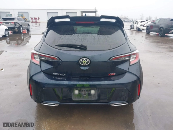 2020 Toyota Corolla Hatchback XSE with VIN JTNA4RBE4L3081850, listed as a IAAI auction lot 41435670 with 39,868 mi miles. Bid and sale history available at carsss.com. Image 16.