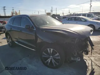 2023 Volvo XC60 Plus Bright Theme with VIN YV4L12RN0P1290603, listed as a Copart auction lot 84247784 with 13,016 mi miles and Salvage Title. Bid and sale history available at carsss.com. Image 4.