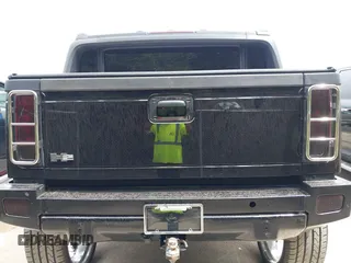 2005 Hummer H2 SUT с VIN 5GRGN22U95H112508, выставлен на аукционе IAAI как лот 42477383 с пробегом 132 463 миль миль и . История ставок и продаж доступна на DreamBid. Изображение 16.