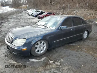 2000 Mercedes-Benz S-Class with VIN WDBNG75J9YA061265, listed as a Copart auction lot 42449845 with 77,005 mi miles and Salvage Title. Bid and sale history available at carsss.com. Image 1.