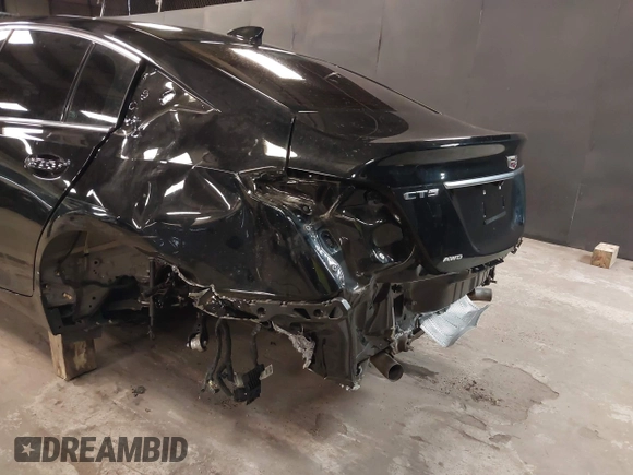 2023 Cadillac CT5 Luxury z VIN 1G6DX5RK7P0135813, wystawiony jako IAAI lot #42130722 z przebiegiem 20 738 mil mil oraz . Historia ofert i sprzedaży dostępna na DreamBid. Obrazek 6.