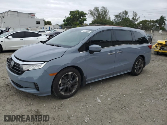 2024 Honda Odyssey Elite with VIN 5FNRL6H96RB004072, listed as a Copart auction lot 42654965 with 4,727 mi miles and Salvage Title. Bid and sale history available at carsss.com. Image 1.
