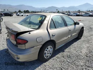 2002 Pontiac Sunfire SE z VIN 1G2JB524227409529, wystawiony jako Copart lot #59048045 z przebiegiem 89 377 mil mil oraz Szkoda całkowita • Salvage title. Historia ofert i sprzedaży dostępna na DreamBid. Obrazek 3.