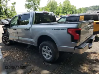 2023 Ford F-150 Lightning Pro z VIN 1FTVW1EL3PWG61686, wystawiony jako Copart lot #61353535 z przebiegiem 8 116 mil mil oraz Szkoda całkowita • Salvage title. Historia ofert i sprzedaży dostępna na DreamBid. Obrazek 2.