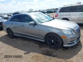 2013 Mercedes-Benz E 400 Sport with VIN WDDHF9FB6DA741371, listed as a IAAI auction lot 42141161 with 208,676 mi miles and . Bid and sale history available at carsss.com. Image 1.