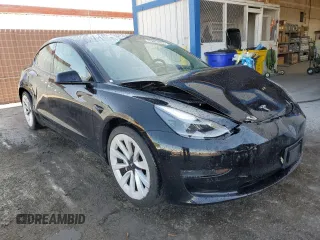2022 Tesla Model 3 z VIN 5YJ3E1EA2NF372373, wystawiony jako Copart lot #59139335 z przebiegiem 79 106 mil mil oraz Czysty tytuł • Clean title. Historia ofert i sprzedaży dostępna na DreamBid. Obrazek 4.