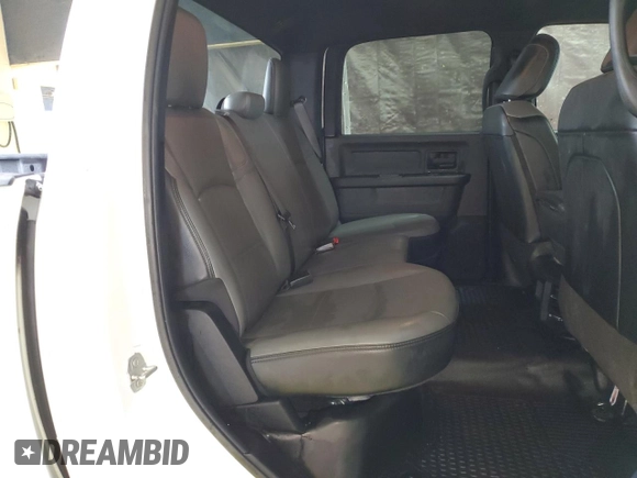 2022 Ram 2500 Tradesman z VIN 3C6UR5HJ9NG298656, wystawiony jako Copart lot #57645875 z przebiegiem 100 101 mil mil oraz Czysty tytuł • Clean title. Historia ofert i sprzedaży dostępna na DreamBid. Obrazek 10.