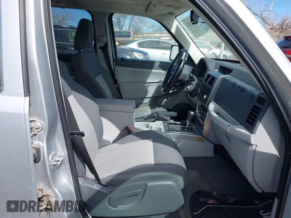 2008 Jeep Liberty Limited with VIN 1J8GN58K98W208267, listed as a IAAI auction lot 41752432 with 222,540 mi miles and . Bid and sale history available at carsss.com. Image 5.