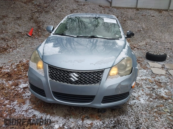 2010 Suzuki Kizashi SE with VIN JS2RE9A30A6101436, listed as a IAAI auction lot 40998132 with 140,786 mi miles and . Bid and sale history available at DreamBid. Image 13.