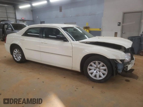 2008 Chrysler 300 LX with VIN 2C3KA43R58H122761, listed as a Copart auction lot 43479375 with 137,262 mi miles and Salvage Title. Bid and sale history available at carsss.com. Image 4.