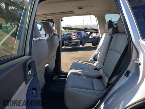 2018 Subaru Forester Limited with VIN JF2SJARC4JH435231, listed as a IAAI auction lot 42011028 with 51,901 mi miles. Bid and sale history available at carsss.com. Image 8.