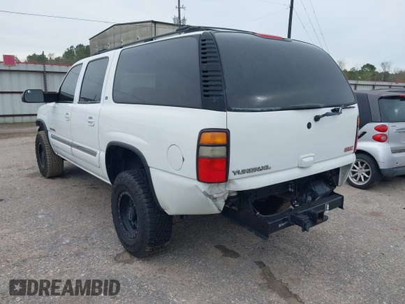 2004 GMC Yukon XL SLT with VIN 3GKGK26G14G213005, listed as a IAAI auction lot 41337600 with 174,730 mi miles. Bid and sale history available at carsss.com. Image 3.