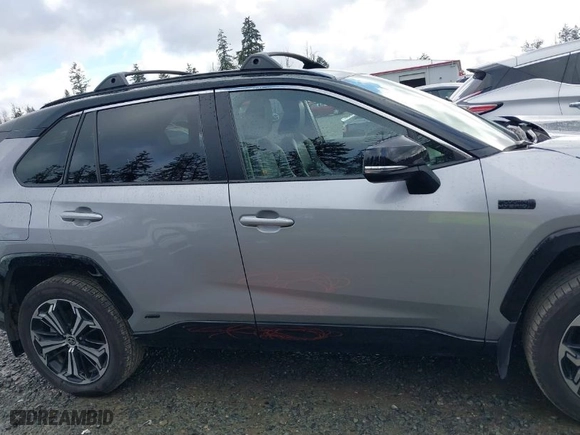 2022 Toyota RAV4 Prime XSE with VIN JTMEB3FV9ND078636, listed as a IAAI auction lot 41765049 with NaN miles. Bid and sale history available at carsss.com. Image 14.