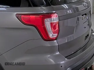 2017 Ford Police Interceptor Utility с VIN 1FM5K8AR7HGC26854, выставлен на аукционе IAAI как лот 42791619 с пробегом 105 935 миль миль и . История ставок и продаж доступна на DreamBid. Изображение 43.