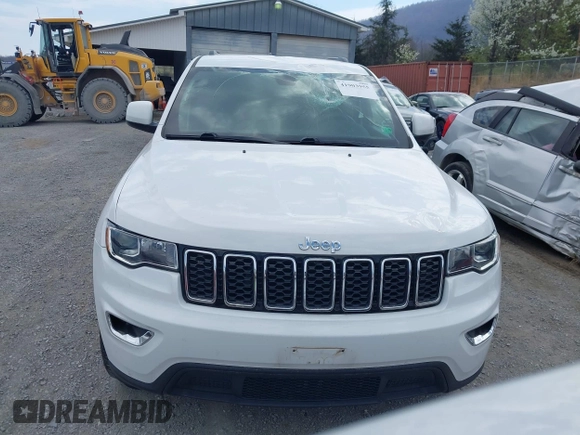 2018 Jeep Grand Cherokee Laredo z VIN 1C4RJFAG1JC479838, wystawiony jako IAAI lot #41903955 z przebiegiem 73 076 mil mil oraz . Historia ofert i sprzedaży dostępna na DreamBid. Obrazek 12.