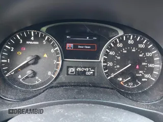 2015 Nissan Altima S z VIN 1N4AL3AP9FN340953, wystawiony jako IAAI lot #42305610 z przebiegiem 260 497 mil mil oraz . Historia ofert i sprzedaży dostępna na DreamBid. Obrazek 7.