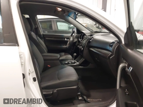 2013 Kia Sorento LX with VIN 5XYKTDA22DG310142, listed as a IAAI auction lot 41677417 with 234,661 mi miles. Bid and sale history available at carsss.com. Image 5.