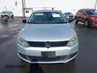 2012 Volkswagen Jetta S с VIN 3VW2K7AJ8CM394204, выставлен на аукционе IAAI как лот 41721042 с пробегом 215 326 миль миль и . История ставок и продаж доступна на DreamBid. Изображение 13.