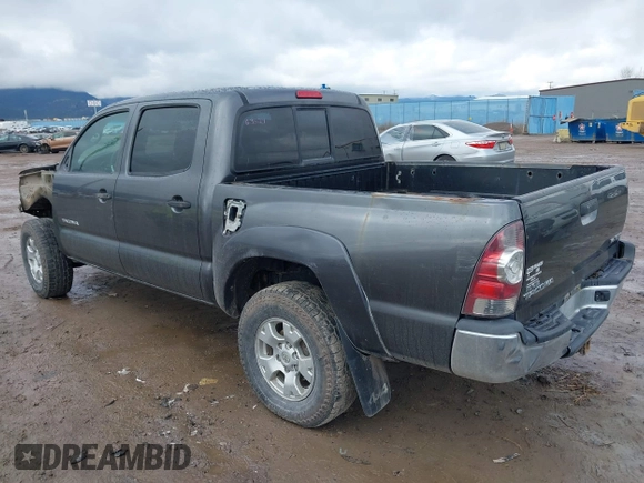 2013 Toyota Tacoma with VIN 3TMLU4EN7DM113315, listed as a IAAI auction lot 41938415 with 228,912 mi miles and . Bid and sale history available at DreamBid. Image 3.