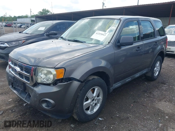 2010 Ford Escape XLS с VIN 1FMCU0C77AKD25868, выставлен на аукционе IAAI как лот 42219513 с пробегом 180 351 миль миль и . История ставок и продаж доступна на DreamBid. Изображение 2.