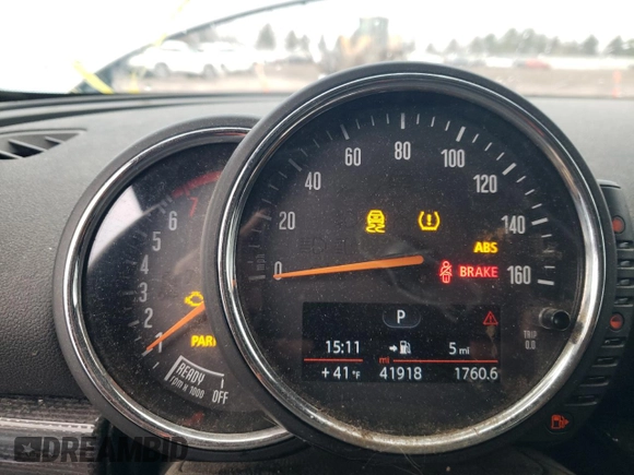 2017 MINI Clubman Cooper S with VIN WMWLU5C54H2E83465, listed as a Copart auction lot 84905344 with 41,918 mi miles and Salvage Title. Bid and sale history available at carsss.com. Image 9.