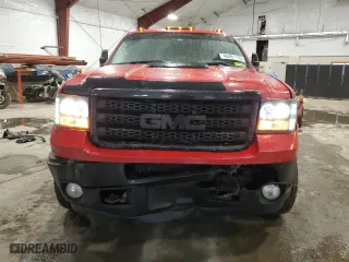 2011 GMC Sierra 2500HD SLE with VIN 1GT220CGXBZ309453, listed as a Copart auction lot 46461115 with 108,876 mi miles and Salvage Title. Bid and sale history available at carsss.com. Image 5.