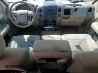 2005 Ford F-150 XLT z VIN 1FTPW12595FB75010, wystawiony jako Copart lot #59337705 z przebiegiem 148 663 mil mil oraz Szkoda całkowita • Salvage title. Historia ofert i sprzedaży dostępna na DreamBid. Obrazek 8.