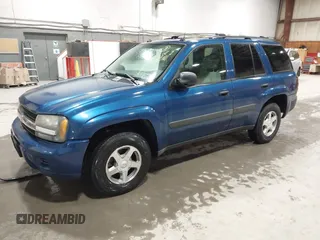 2005 Chevrolet TrailBlazer LT with VIN 1GNDT13S452336684, listed as a IAAI auction lot 42201460 with 139,327 mi miles and . Bid and sale history available at DreamBid. Image 2.