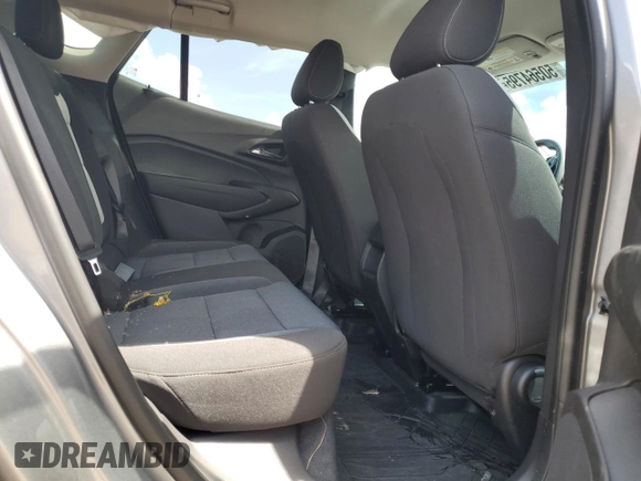 2025 Chevrolet Trax LS with VIN KL77LFEP6SC125131, listed as a Copart auction lot 50564795 with 9,460 mi miles and Salvage Title. Bid and sale history available at DreamBid. Image 11.
