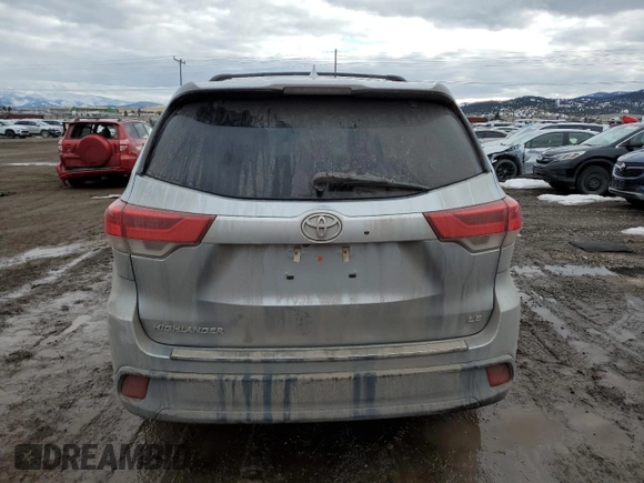 2017 Toyota Highlander LE with VIN 5TDZZRFH7HS226821, listed as a Copart auction lot 47089555 with 101,192 mi miles and Salvage title. Bid and sale history available at DreamBid. Image 6.