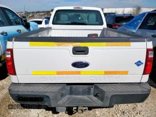 2013 Ford F-250 XL with VIN 1FTBF2A68DEB82111, listed as a Copart auction lot 80050794 with 154,577 mi miles and Clean Title. Bid and sale history available at DreamBid. Image 6.