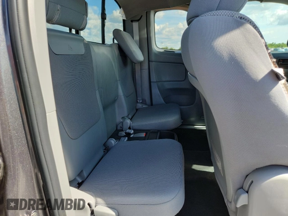 2015 Toyota Tacoma with VIN 5TFTX4CN6FX064308, listed as a Copart auction lot 61337815 with 87,209 mi miles and Salvage title. Bid and sale history available at DreamBid. Image 10.