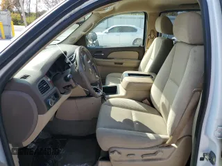 2009 Chevrolet Avalanche 2LT with VIN 3GNEC22049G265381, listed as a Copart auction lot 77637224 with 131,688 mi miles and Salvage Title. Bid and sale history available at DreamBid. Image 7.