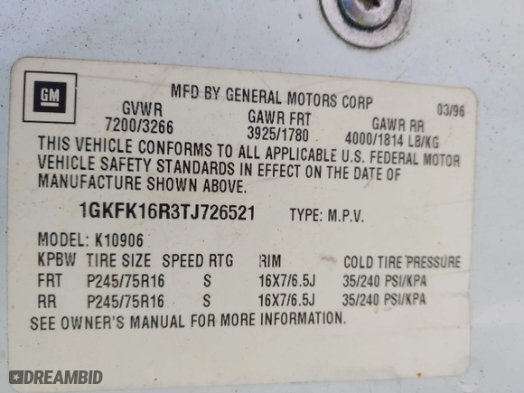 1996 GMC Suburban with VIN 1GKFK16R3TJ726521, listed as a IAAI auction lot 42055945 with 170,893 mi miles. Bid and sale history available at carsss.com. Image 9.