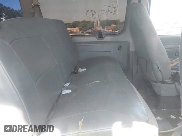 2006 Ford Econoline Passenger XL z VIN 1FBSS31L16HA63491, wystawiony jako IAAI lot #42553206 z przebiegiem Nie podano mil oraz . Historia ofert i sprzedaży dostępna na DreamBid. Obrazek 8.
