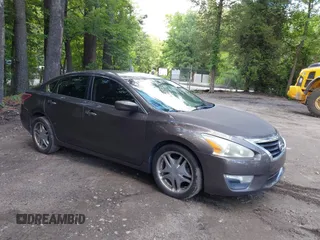 2013 Nissan Altima SL with VIN 1N4AL3AP3DC142720, listed as a IAAI auction lot 42483632 with 170,482 mi miles and . Bid and sale history available at DreamBid. Image 1.